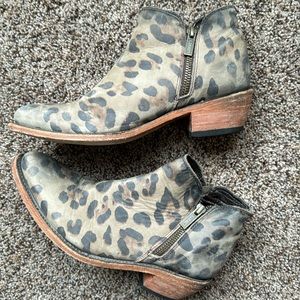 Liberty black leopard booties— size 6.5 — fit like 7